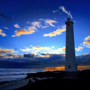 Barbers Point Lighthouse Sunset, Kapolei, HI Eddie G. Rosdhal Studios  www.ArtByEdge.com