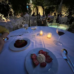 Desserts, nighttime vibe