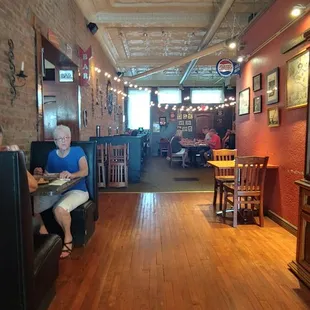 The dining area in the back. We sat in the front.