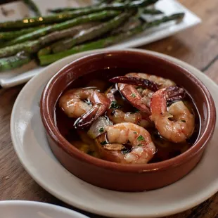 Gambas al ajillo (@kat.eats)