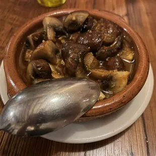 Garlic mushrooms Diablo