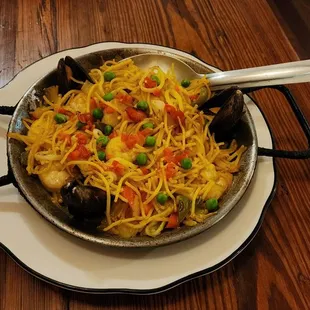 Seafood Fideua