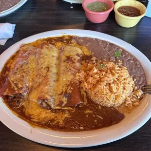 Beef enchilada plate. Solid Tex mex