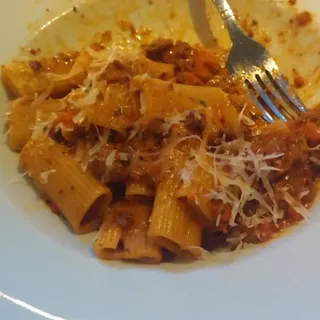 Rigatoni with Vodka Sauce
