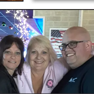 Milwaukee Tavern League Bar owners stopped out to help raise money for Vets Roll.