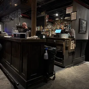 Bar