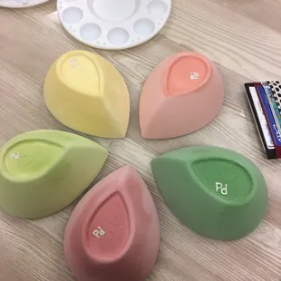 A set of dipping bowls that match my decor!