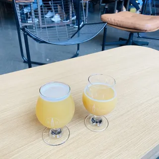 Wonder Dust - Hazy IPA - 17.25 oz. Bottle