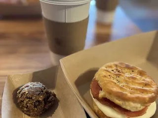 ​Island Joes Coffee and Gallery