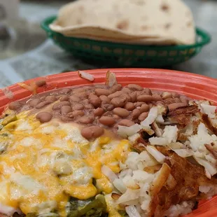 Huevos rancheros deluxe (with green chiles, no meat sauce)