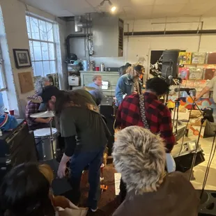 Eleganza! Throwing down.