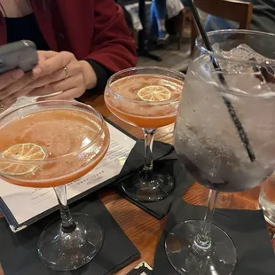 Paper plane (orange drinks) and spritz