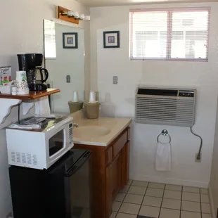 Twin - 'Kitchen' &amp; Sink Area