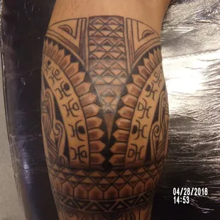 Polynesian lower leg wrap. Custom drawn by Zack