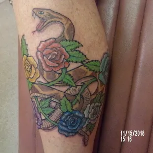 Fangs and thorns. Custom drawn by Mama Lee