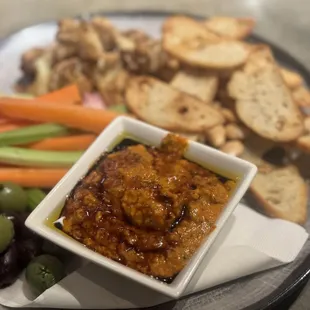 Vegetable dip&amp; crostini