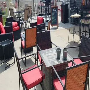Barkley&apos;s Burgers Brews &amp; Dawgs