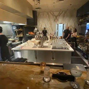 Kitchen/Bar area