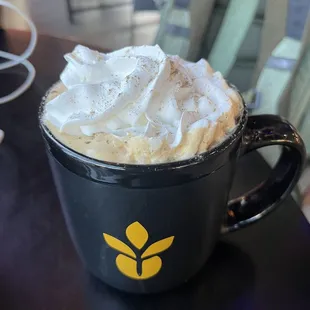 Vanilla pistachio rose latte