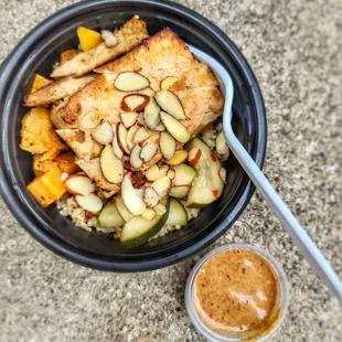 Thai tofu bowl