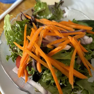 SMALL HOUSE SALAD