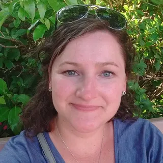 Shannon R.