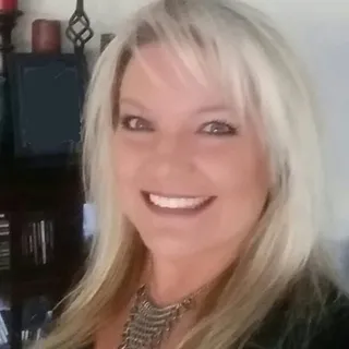 Lorri D.
