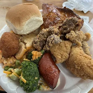 Fried chicken, broccoli salad, roll, fried chicken livers, etc. All delicious!