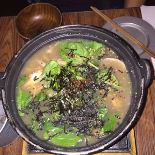 Seafood Kalguksu