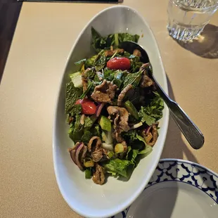 Thai Shaking Beef Salad