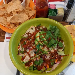 Chinese chicken salad w/avocado