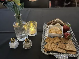 Harvey D’s Vintage Pubhouse