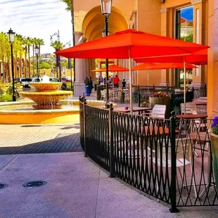 Barnes &amp; Noble Kitchen at Palladio in Folsom CA