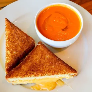 Grilled cheese and tomato soup