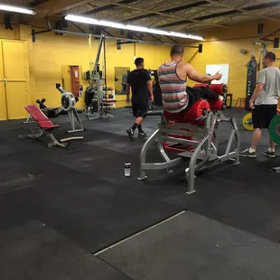 Great crossfit area and set up
