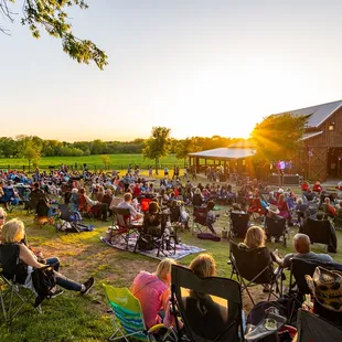 Live music at the barn!