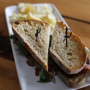 The Boss's AKA husbands order, The BLT. He was looking for a light lunch, not pictured- the Frontside IPA from 12 West Brewing, 7.5% abv.