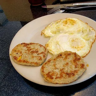Eggs and turkey sausage