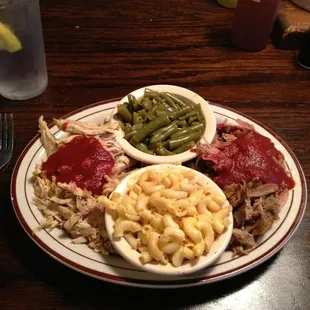 Smoked duo with pork and chicken