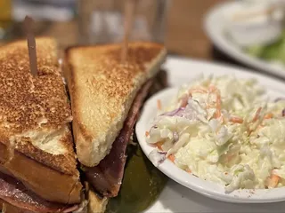 Trident Grill II