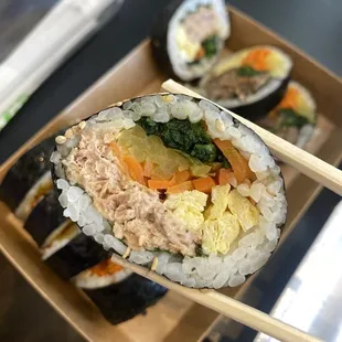 tuna roll