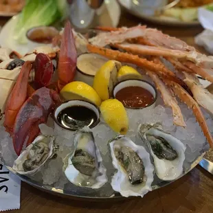 This is what the &quot;$95 Seafood Platter&quot; looks like!!??