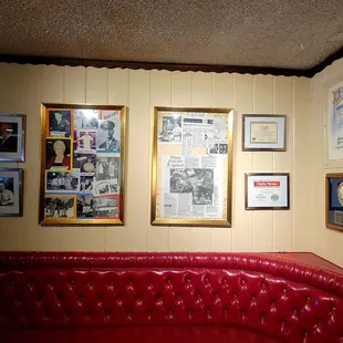 Cushy Couch (05/29/21). #BaronesFamousItalianRestaura­nt #ValleyGlen #SFV #ItalianFood