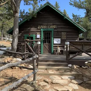 A view of cabin when arriving