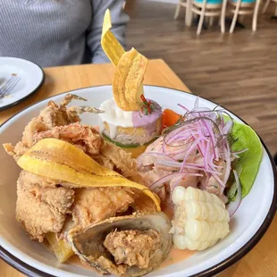 chicken wings and fried chicken, food