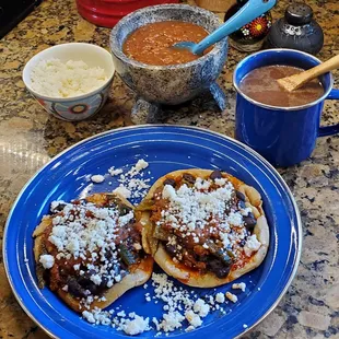 Picadas