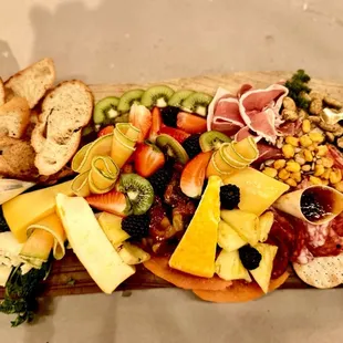Barrel's Signature Cheese Board