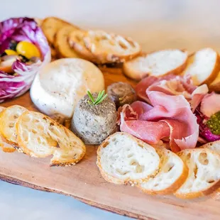 Shareable boards to gather with loved ones again.