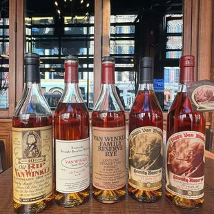 drink, oysters and mussels