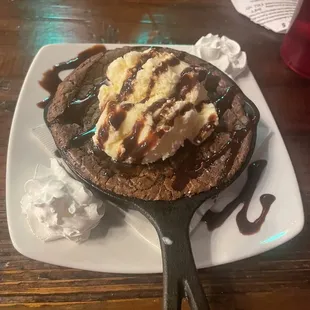 Skillet brownie